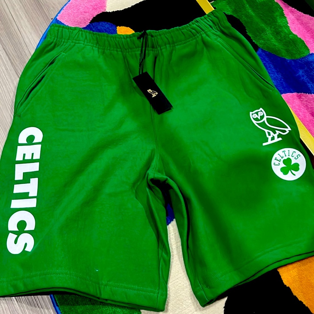 Shorts for sale for men 100% authentic basketball fans and Boston in particular